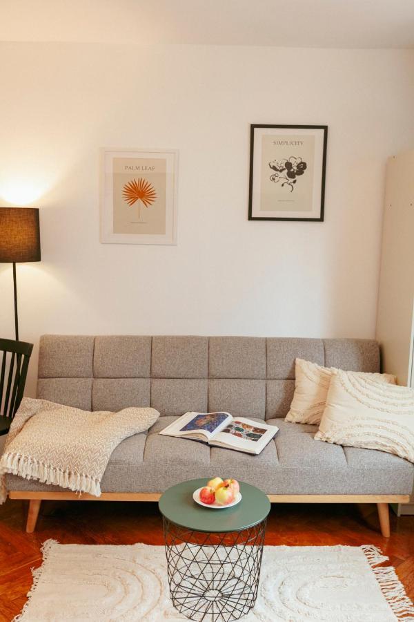 Chmielna - 250M Od Zlotych Tarasow, 350M Od Dworca Centralnego - Wifi - Smart Tv 55 Cali - Better Rental Βαρσοβία Εξωτερικό φωτογραφία